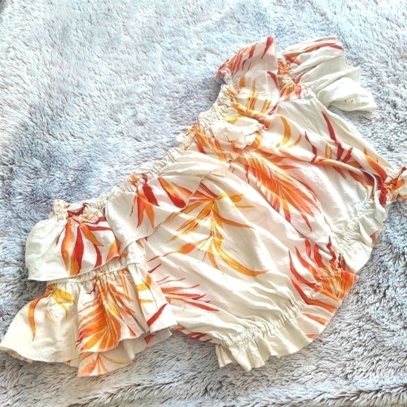 Eva Mendes Orange Patterned Off the Shoulder top - Picture 3 of 3